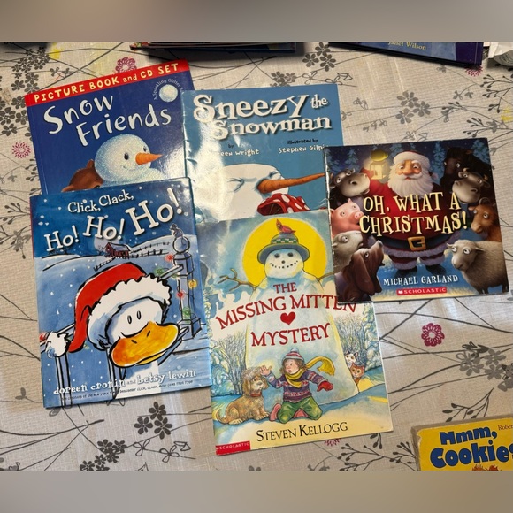 Winter Snow Books - Picture 1 of 1